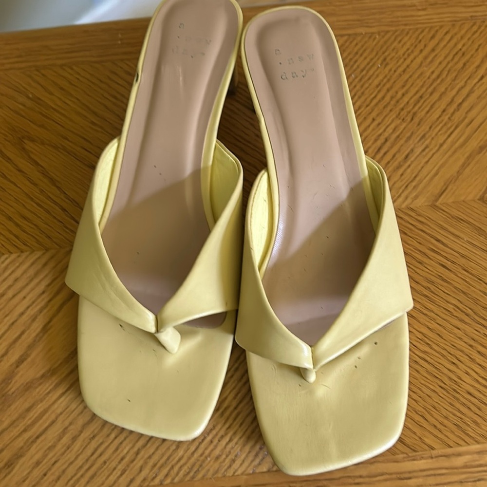 Yellow low heels